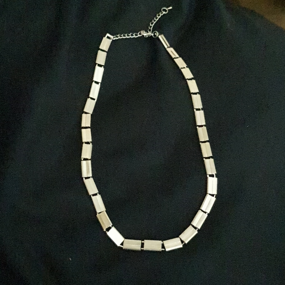 Silvertone fashion-forward necklace